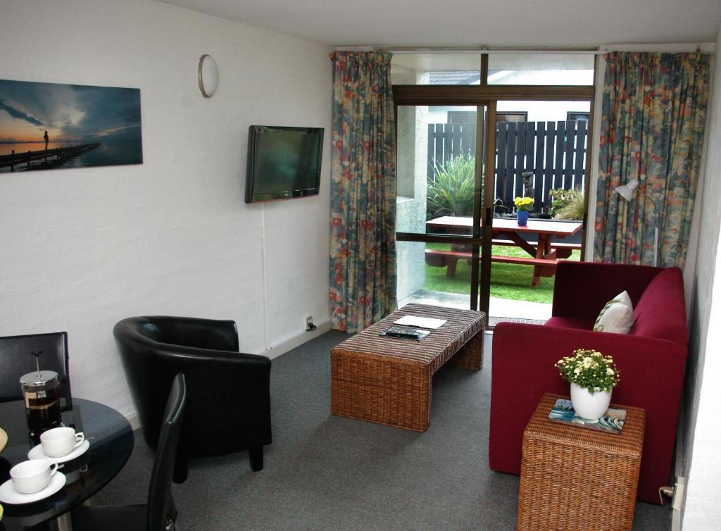 Aaa Mana Motel Wellington Room photo